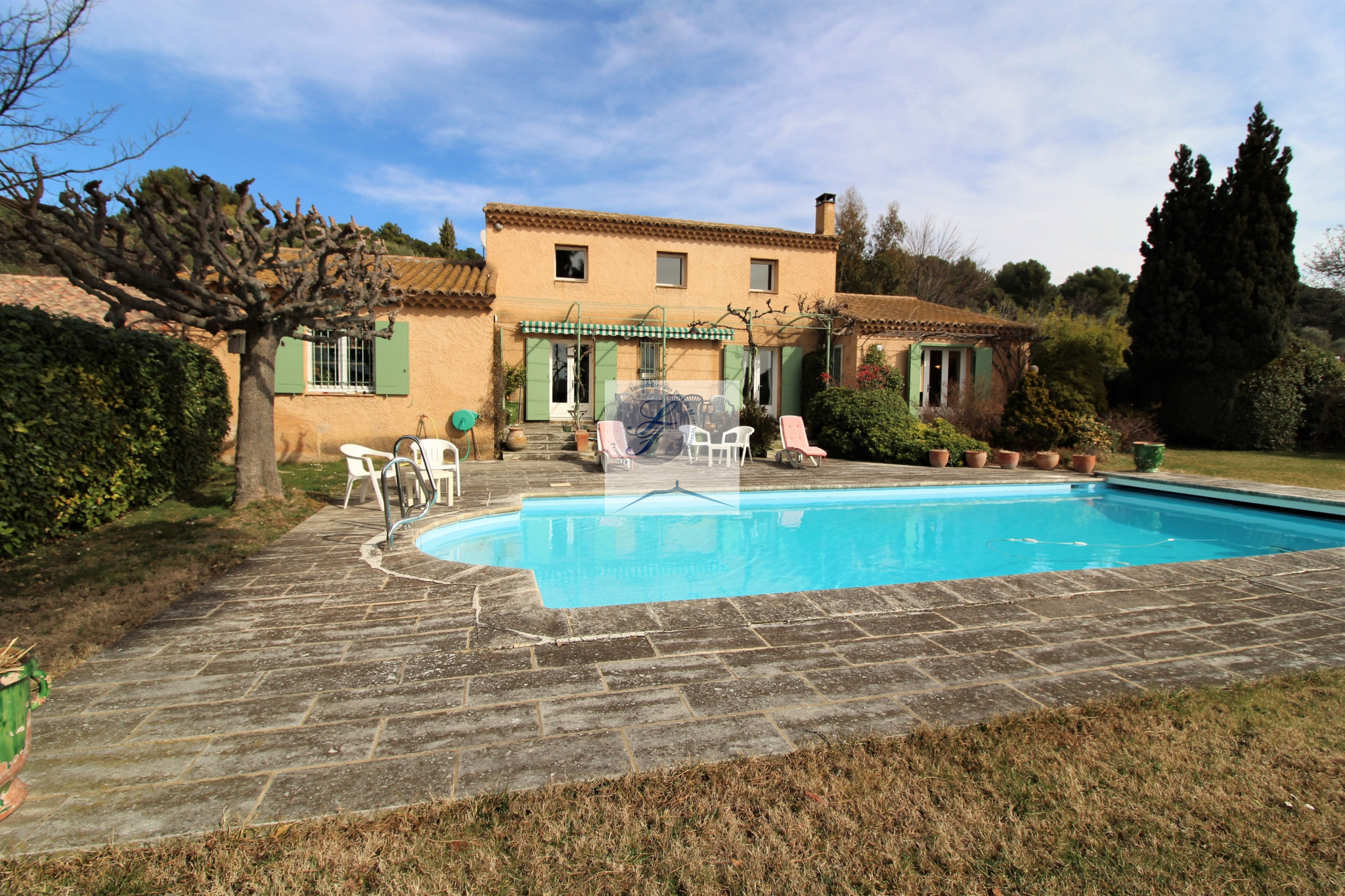 Villa à vendre à Bédoin au pied du Mont Ventoux Quartier résidentiel